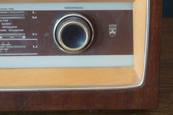 Vintage Grundig 2440 asztali rádió, elektronika, régiségek, yupie